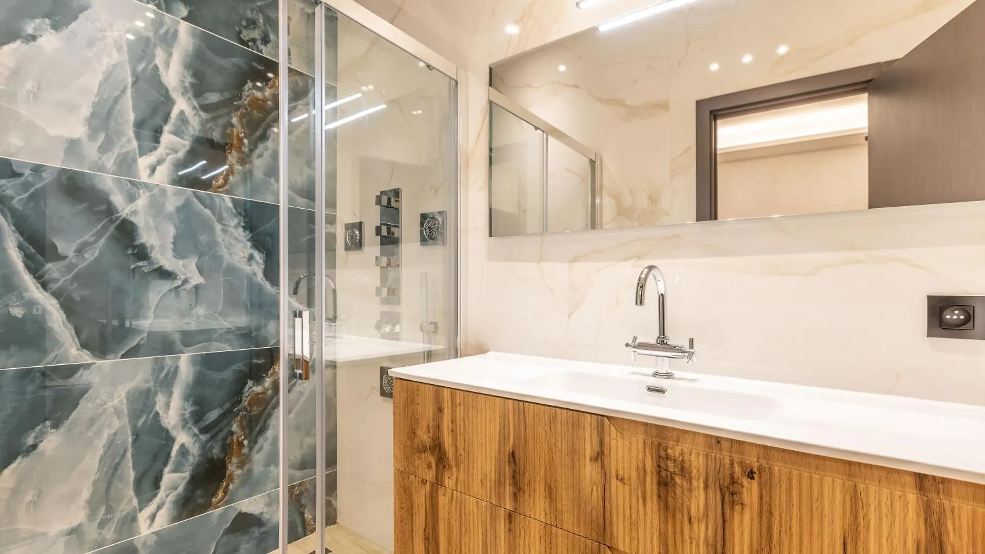 Bliss Triplex - Hyper Centre - Sauna - Bbq - Jacuzzi - Lracannes Apartment