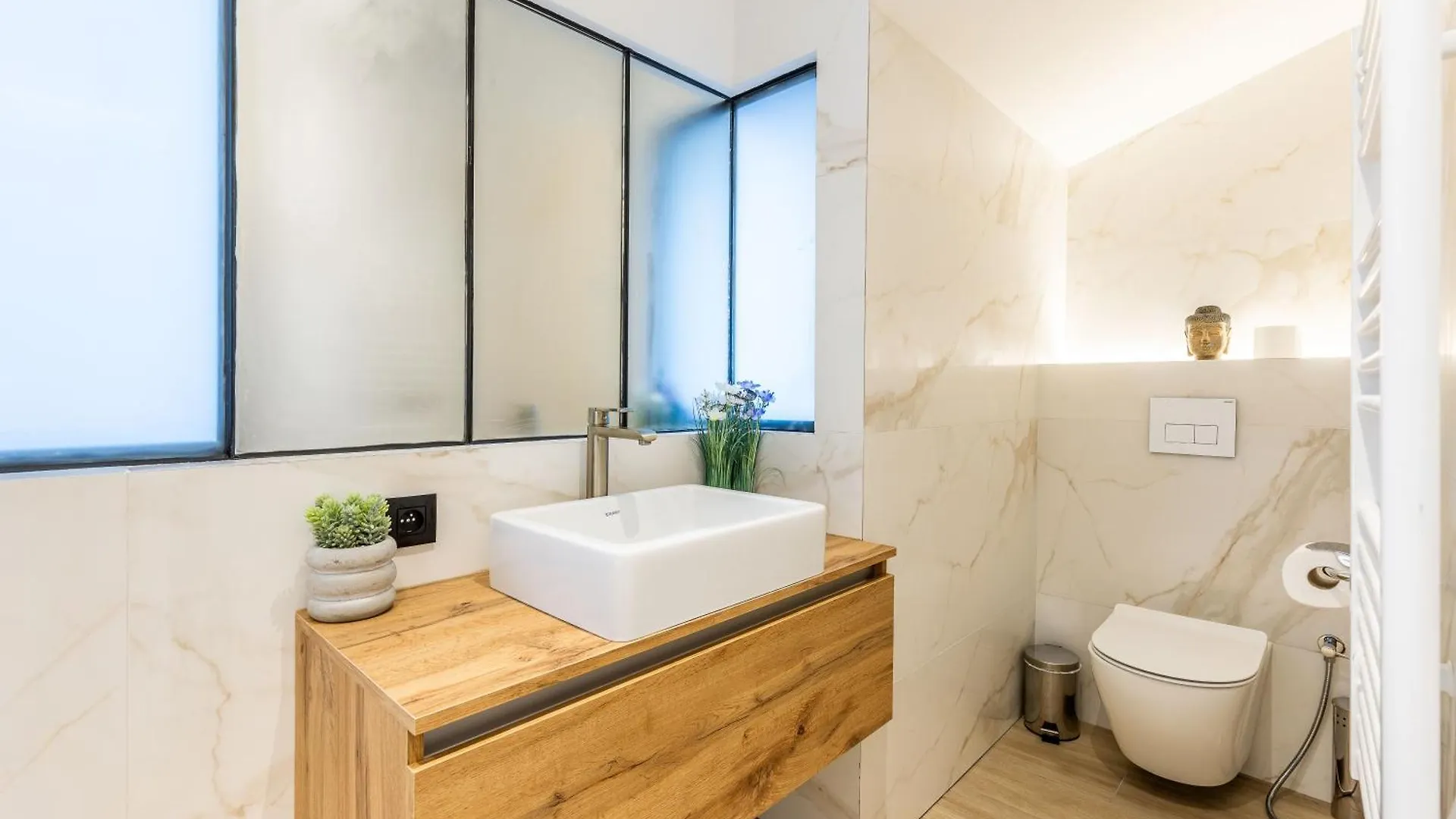 Bliss Triplex - Hyper Centre - Sauna - Bbq - Jacuzzi - Lracannes 0*, Cannes France