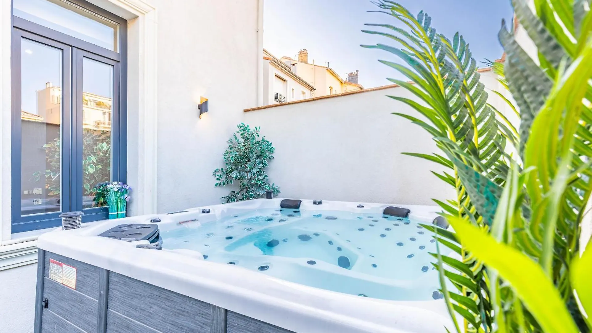 Apartment Bliss Triplex - Hyper Centre - Sauna - Bbq - Jacuzzi - Lracannes